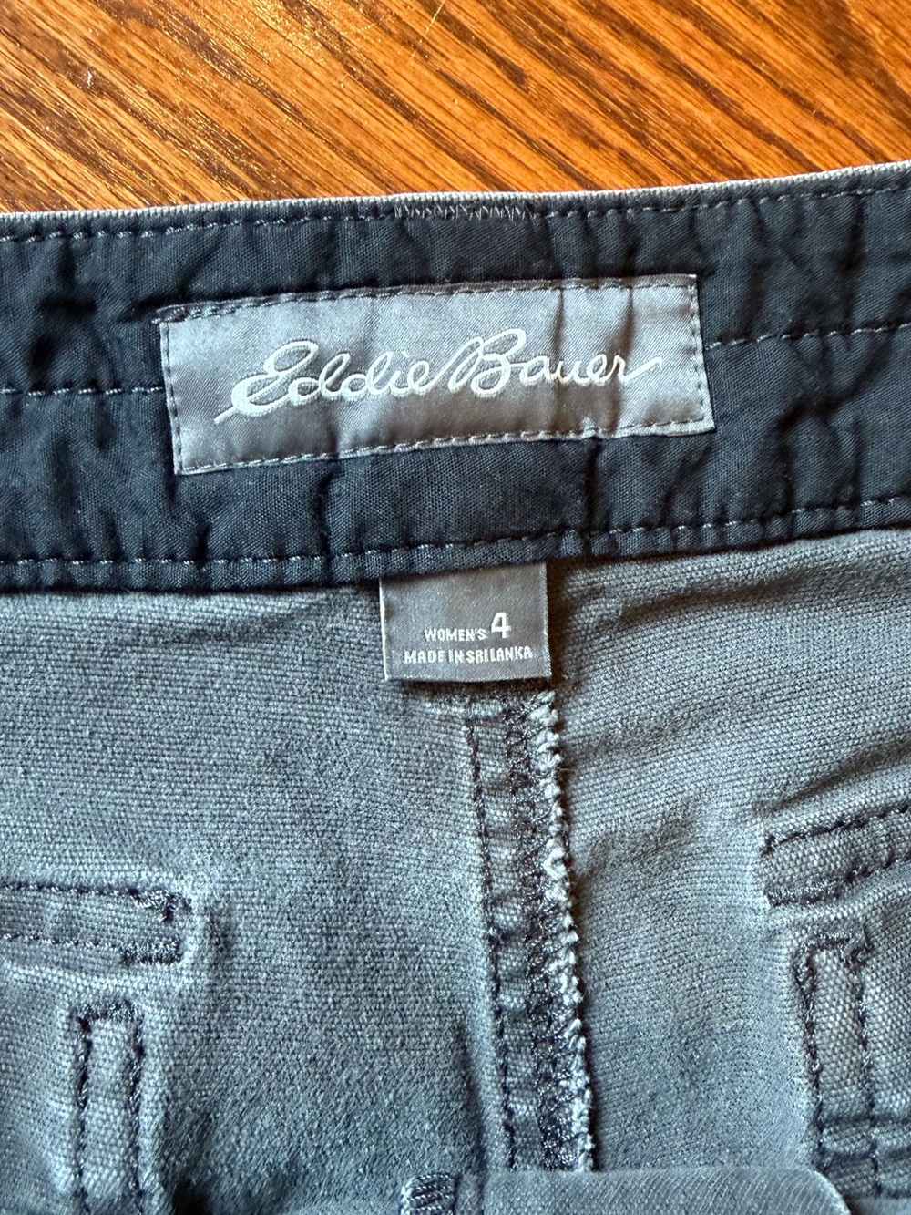 Eddie Bauer Olive Green Cargo Capris/Crops - Size 4 - Picture 2 of 7